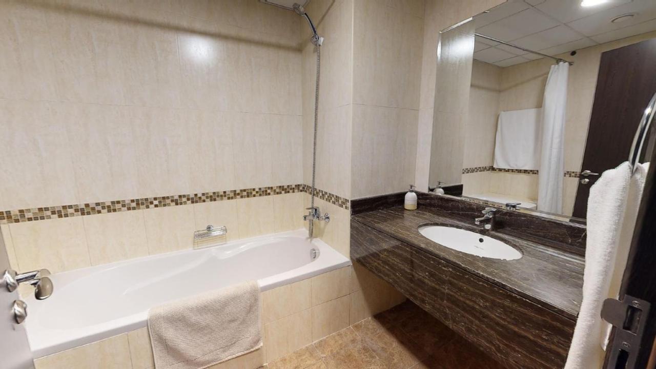 Bunyan Tower Cozy One Bed Room Apartment